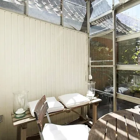 Balkon Med Udsigt Midt I