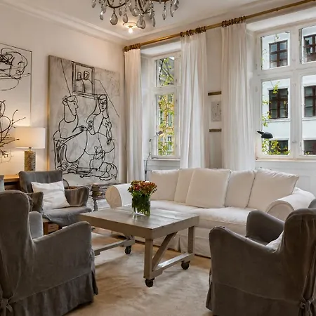 Balkon Med Udsigt Midt I Kopenhaga